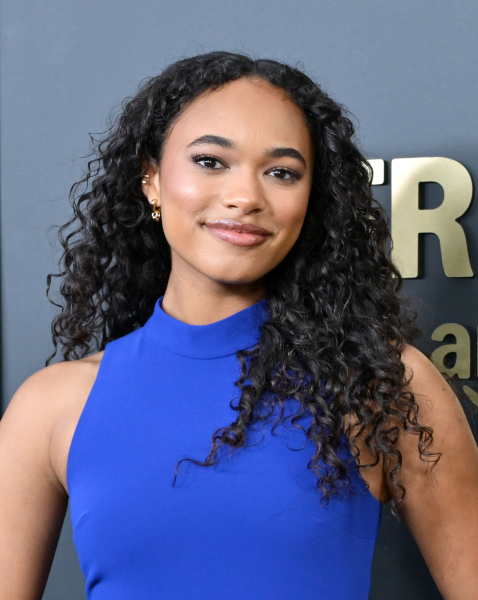 Chandler Kinneysoft blackhair trend 2026