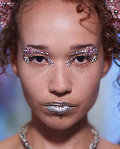 2026 Makeup trends scifi metallic lipstick Chopova Lowena