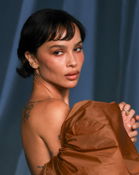 Zoe Kravitzflippy french bobhair trend 2026