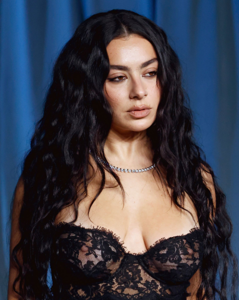 charli xcxultra longhair trend 2026